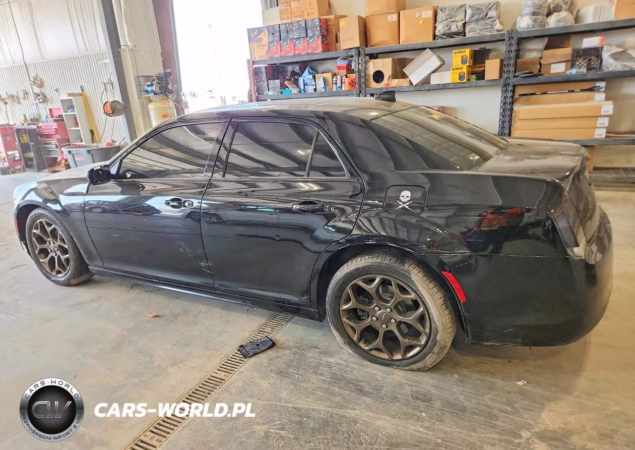 2016 Chrysler 300 S VIN:2C3CCAGG4GH270582 - 2
