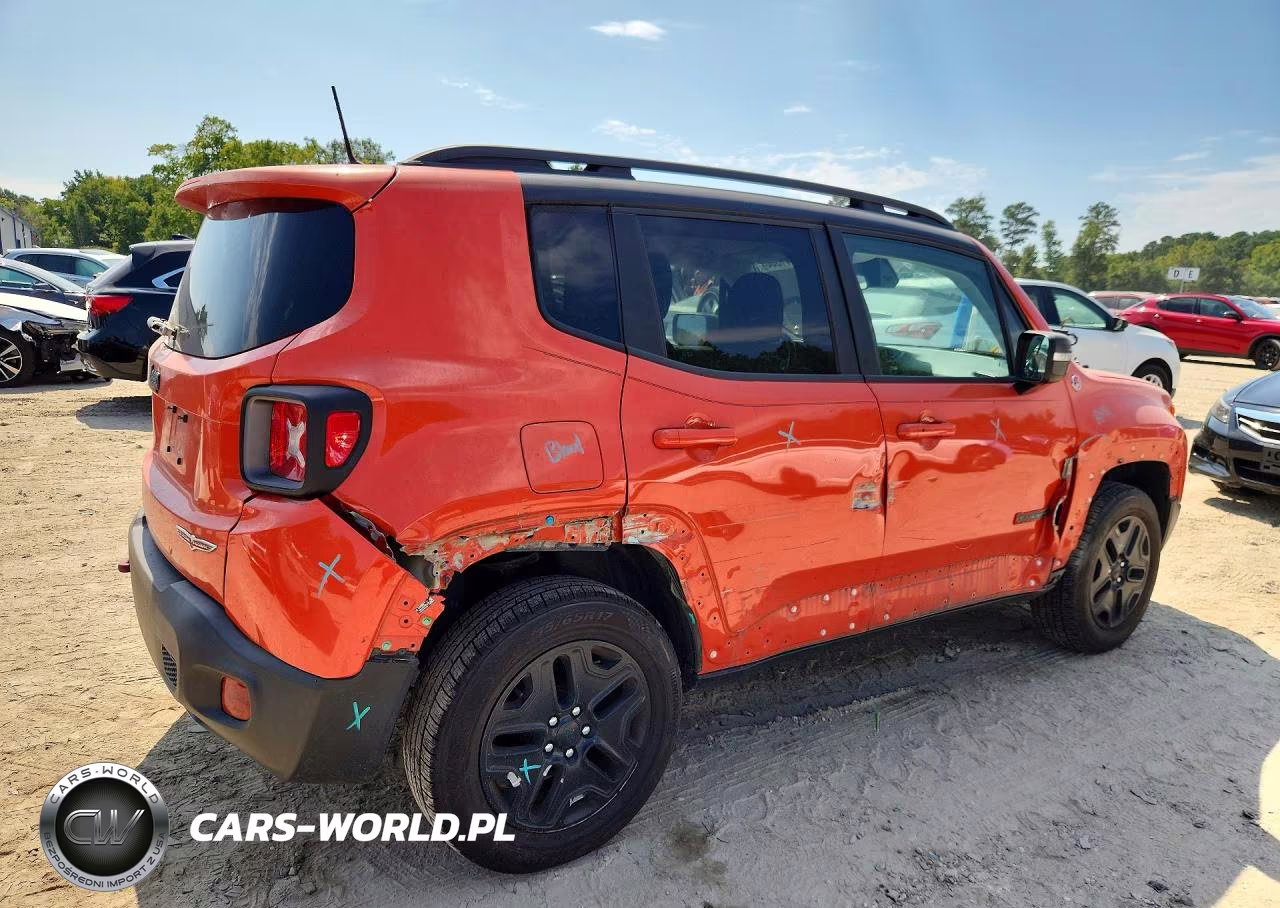 2017 Jeep Renegade Trailhawk VIN:ZACCJBCB3HPF86136 - 3