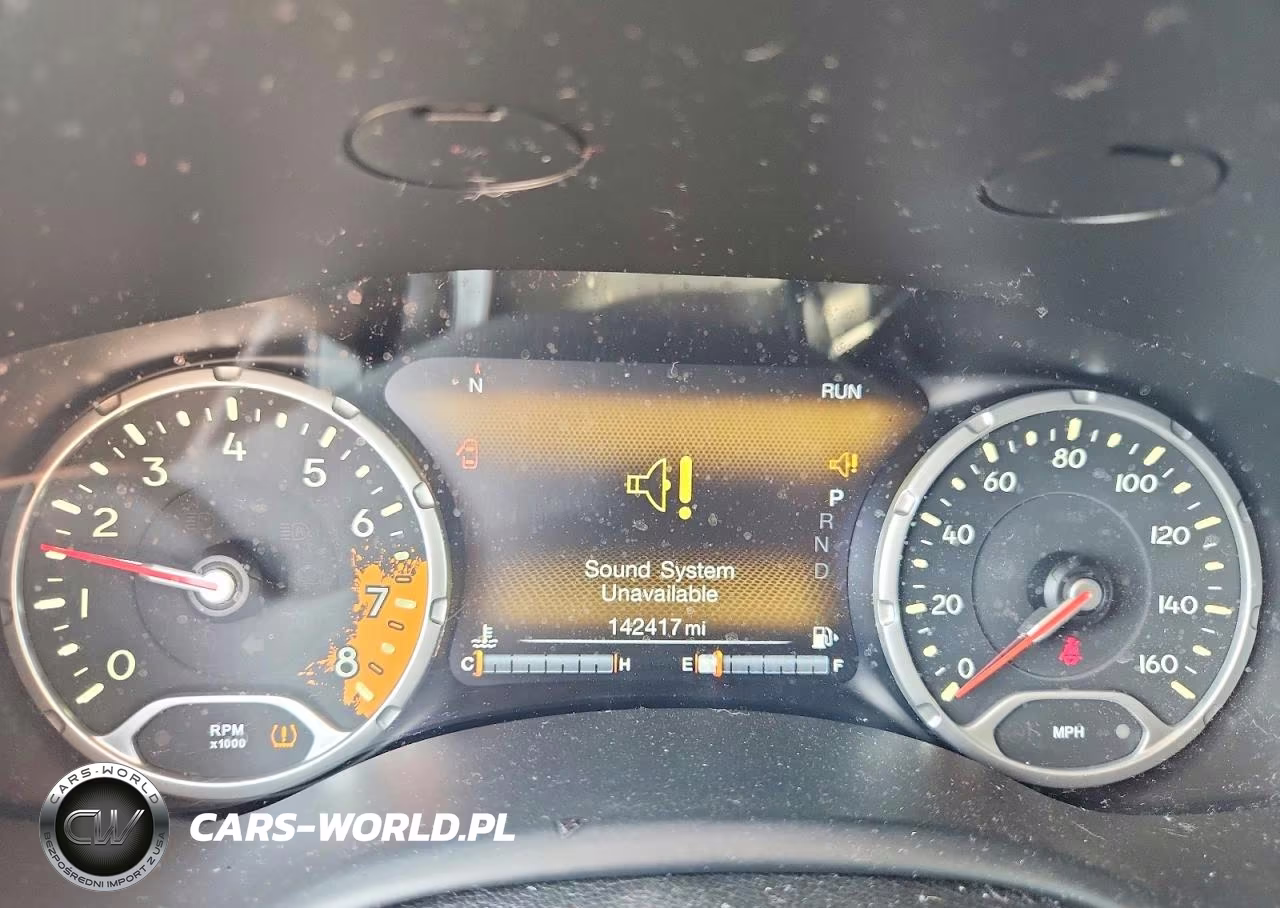 2017 Jeep Renegade Trailhawk VIN:ZACCJBCB3HPF86136 - 9