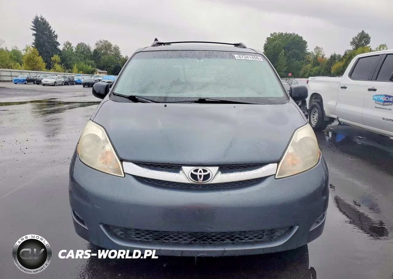 2010 Toyota Sienna Le 7-Passenger VIN:5TDKK4CC9AS305950 - 5