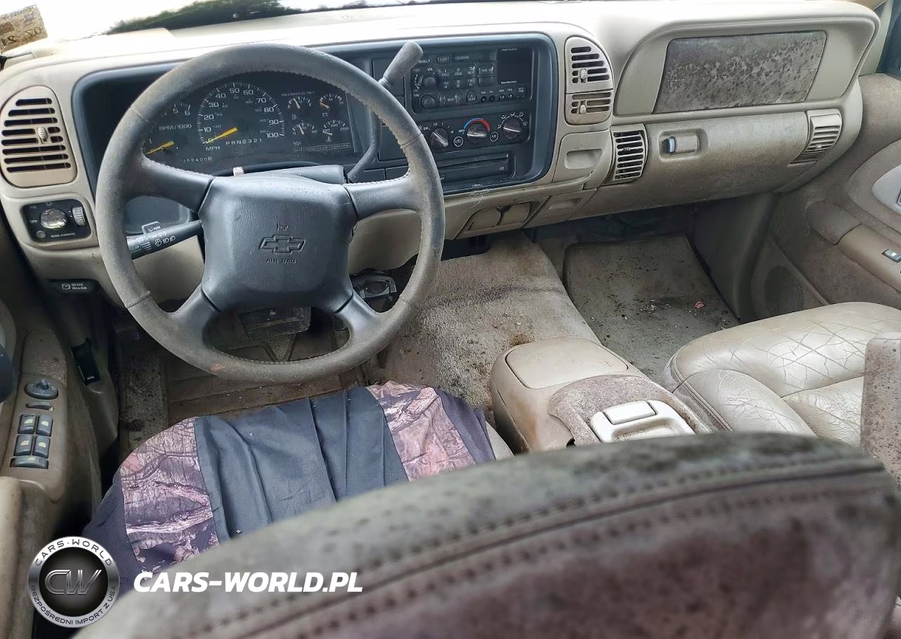 1999 Chevrolet Tahoe C1500 VIN:1GNEC13R3XJ541701 - 8