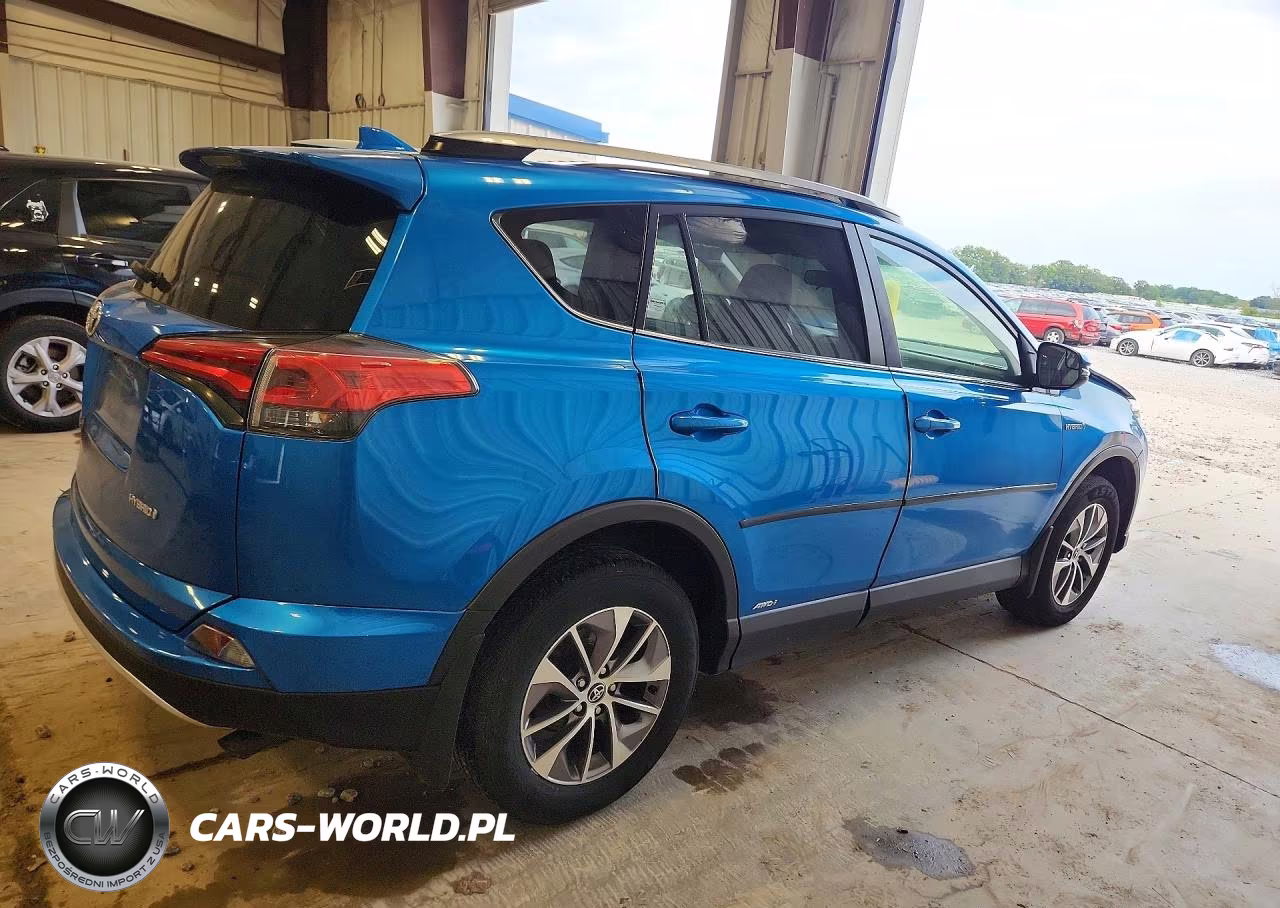 2018 Toyota Rav4 Hybrid Xle VIN:JTMRJREVXJD155114 - 3