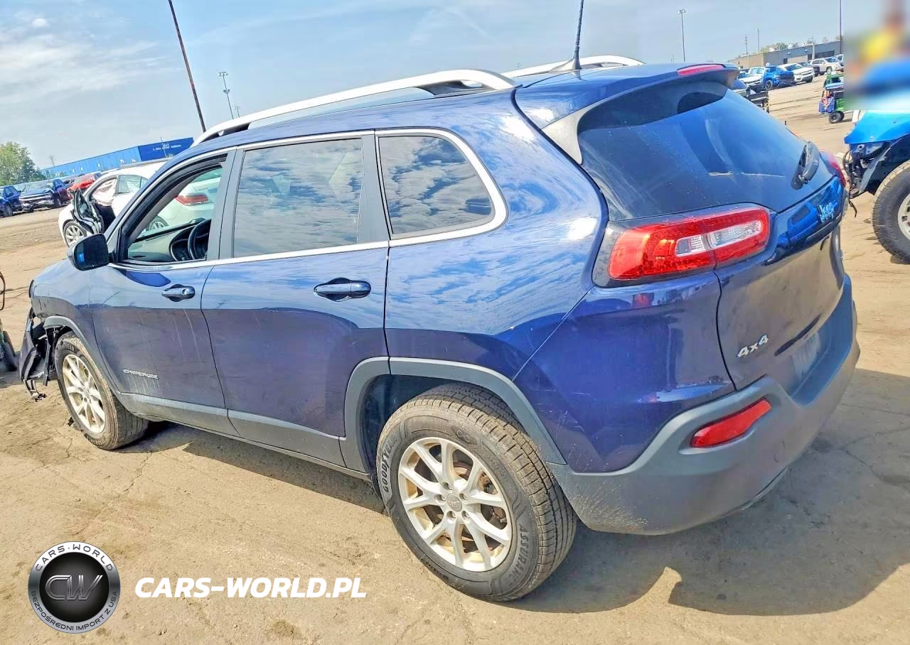 2016 Jeep Cherokee Latitude VIN:1C4PJMCB8GW366540 - 2