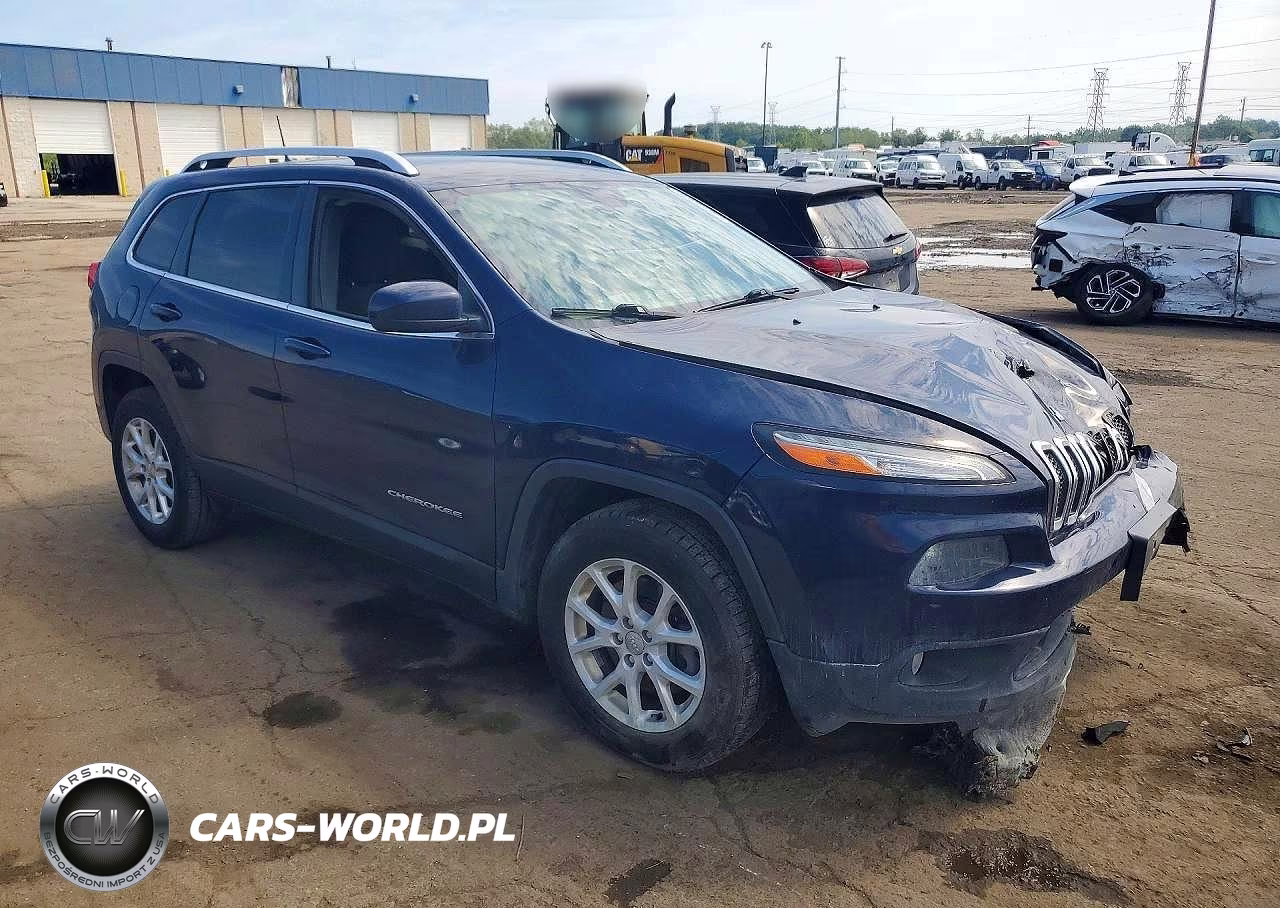 2016 Jeep Cherokee Latitude VIN:1C4PJMCB8GW366540 - 4
