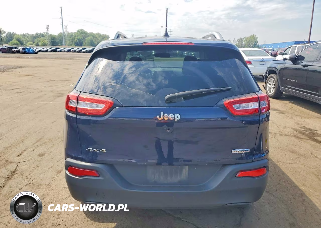 2016 Jeep Cherokee Latitude VIN:1C4PJMCB8GW366540 - 6