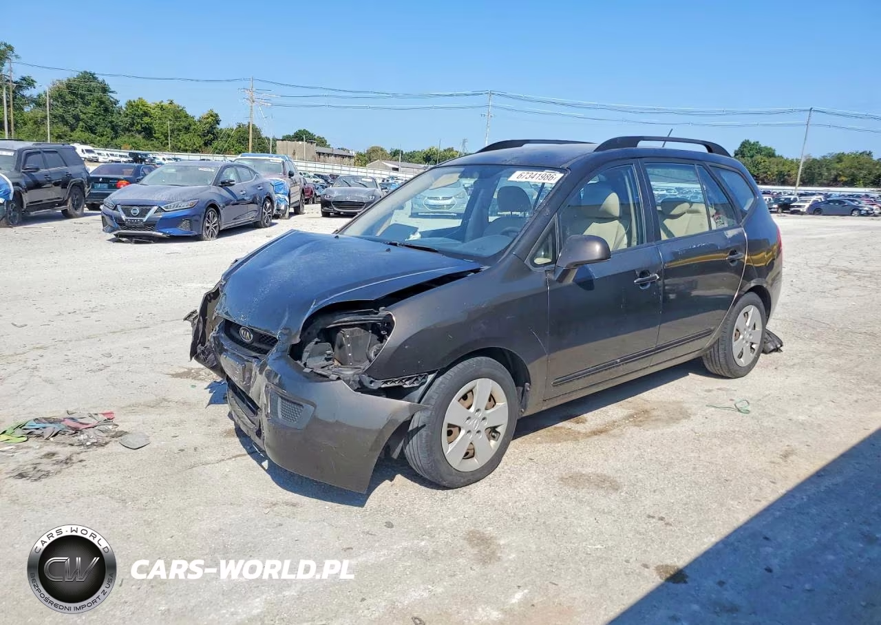 2009 Kia Rondo Base