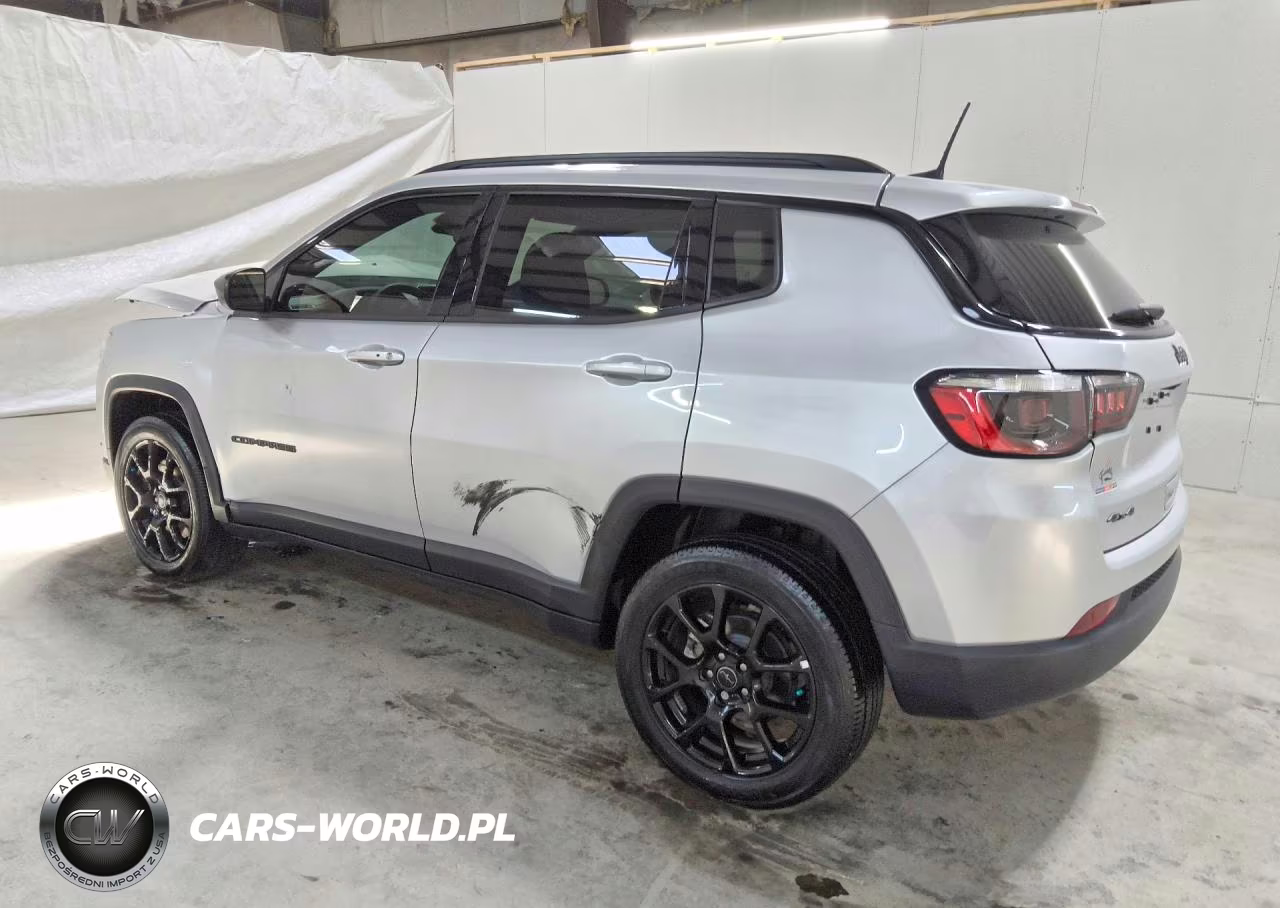 2025 Jeep Compass Latitude VIN:3C4NJDBN3ST571183 - 2