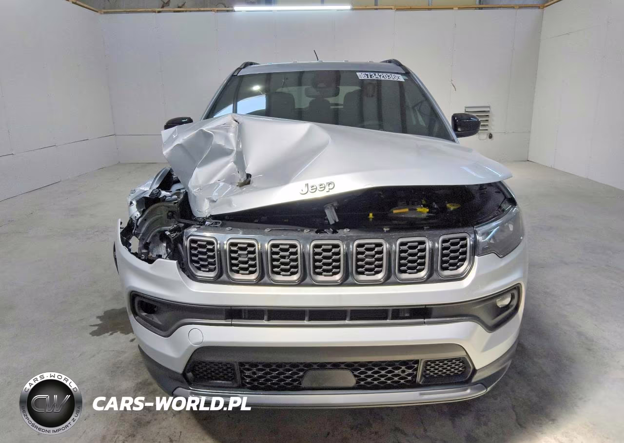 2025 Jeep Compass Latitude VIN:3C4NJDBN3ST571183 - 5