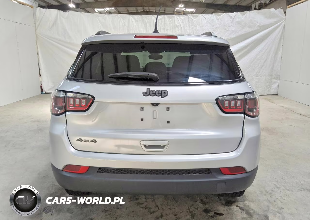 2025 Jeep Compass Latitude VIN:3C4NJDBN3ST571183 - 6