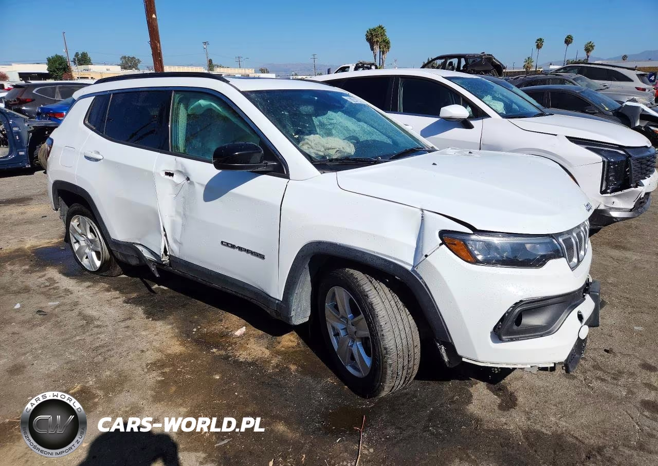 2022 Jeep Compass Latitude VIN:3C4NJCBB5NT166334 - 4