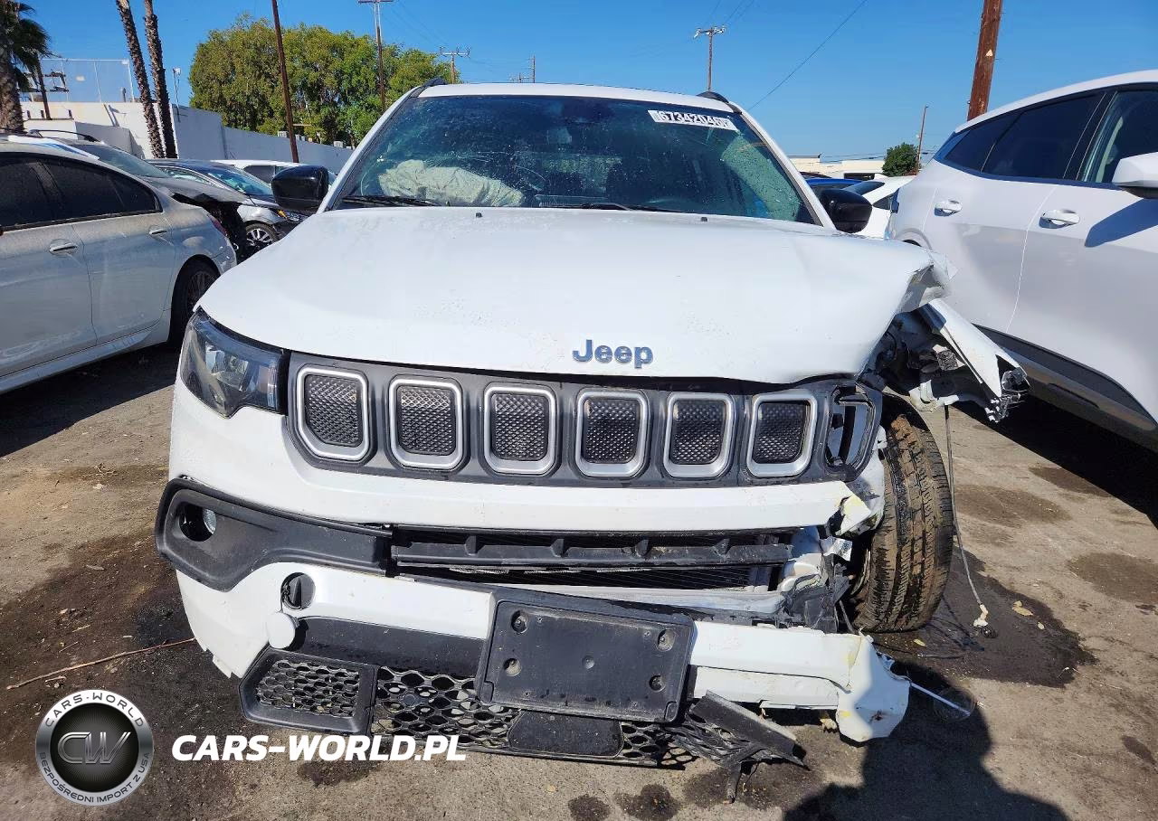 2022 Jeep Compass Latitude VIN:3C4NJCBB5NT166334 - 5