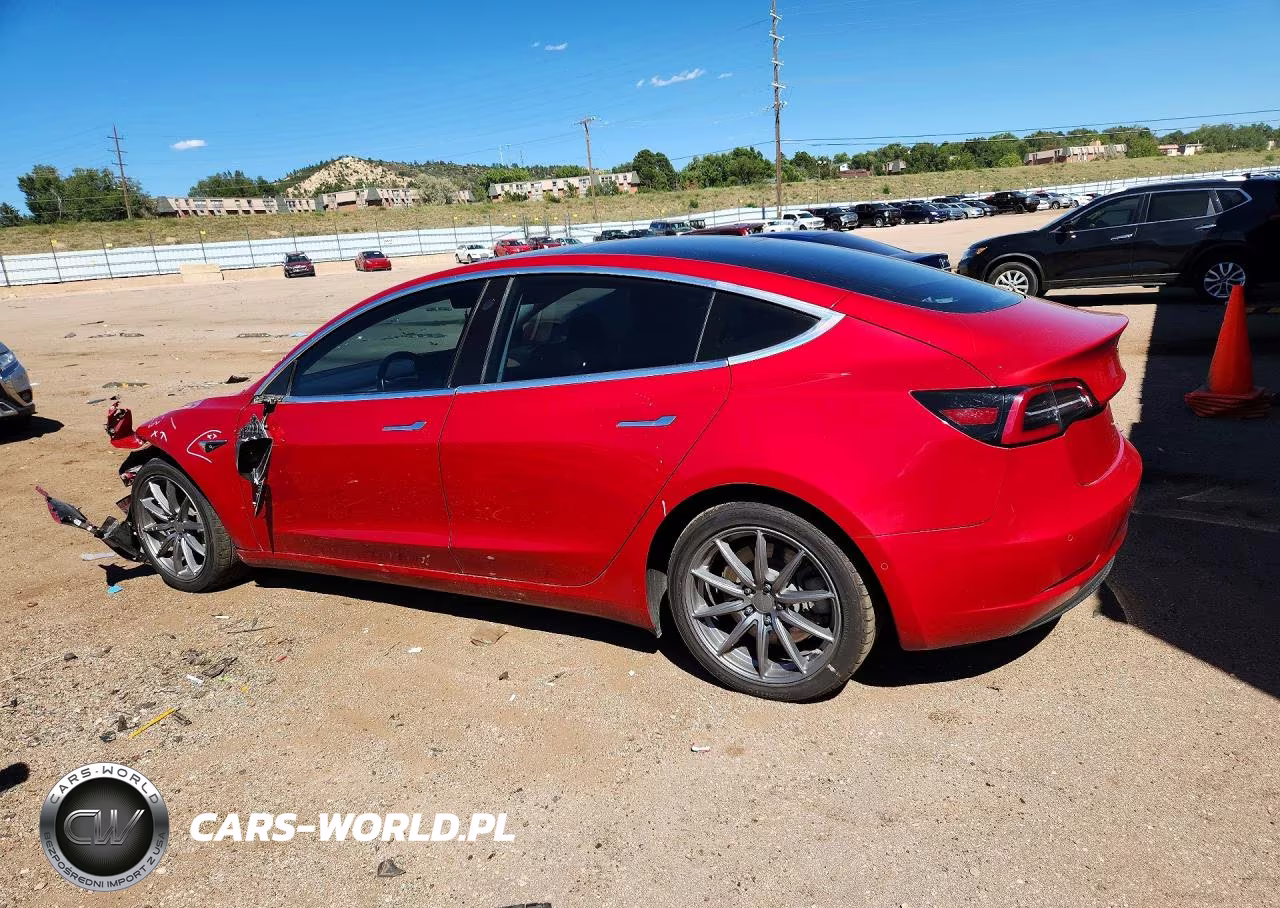 2018 Tesla Model 3 VIN:5YJ3E1EB5JF091428 - 2