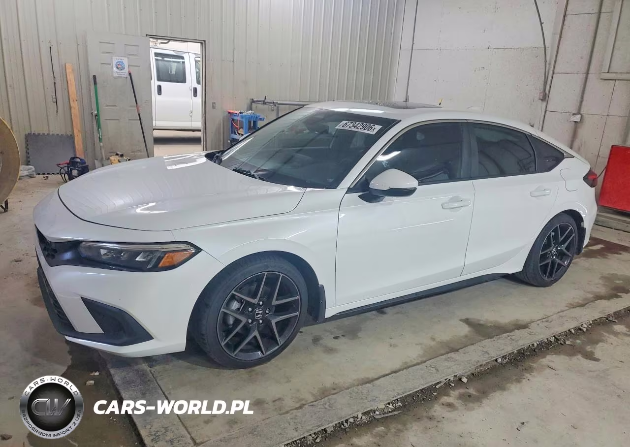2024 Honda Civic Sport Touring – zdjęcie 1 z 12