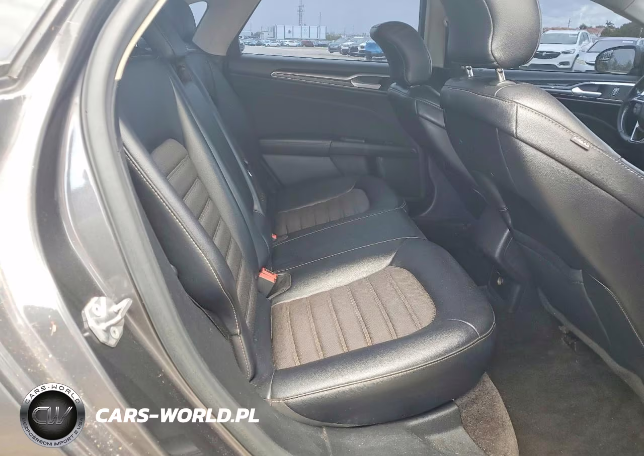 2017 Ford Fusion Se VIN:3FA6P0T9XHR388386 - 10