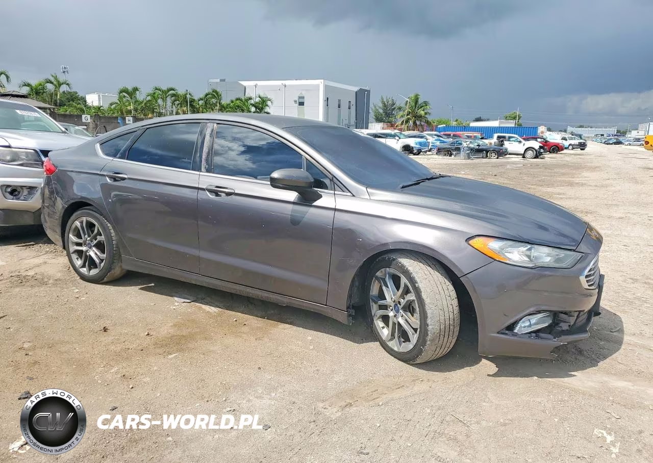 2017 Ford Fusion Se VIN:3FA6P0T9XHR388386 - 4
