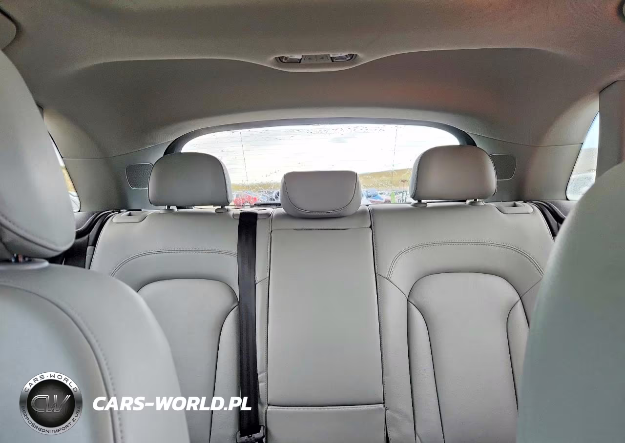 2015 Audi Q3 Prestige VIN:WA1GFCFSXFR006345 - 10