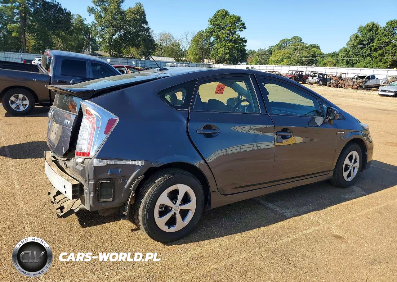 2015 Toyota Prius Three VIN:JTDKN3DU3F1865282 - 3