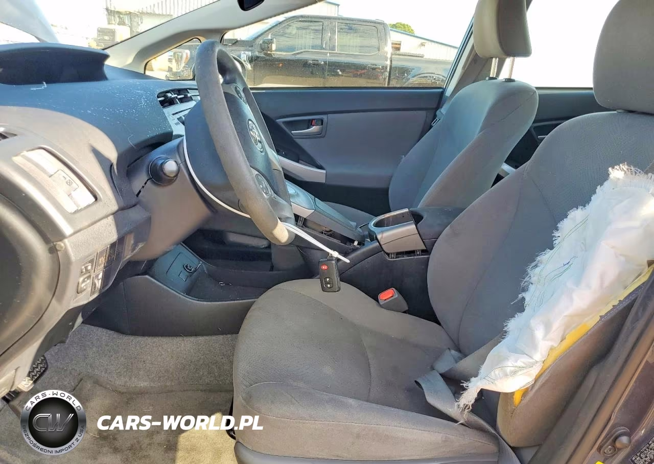2015 Toyota Prius Three VIN:JTDKN3DU3F1865282 - 7
