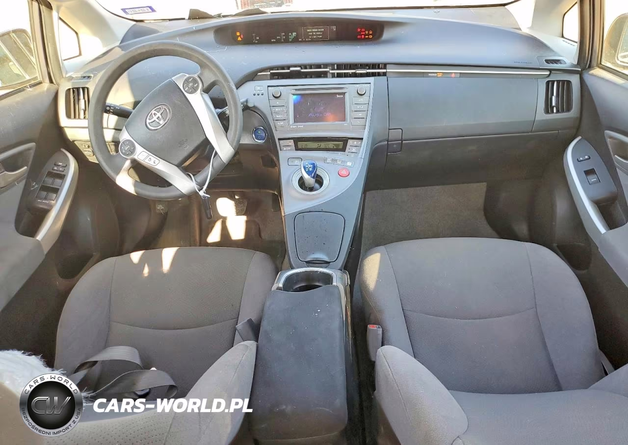2015 Toyota Prius Three VIN:JTDKN3DU3F1865282 - 8