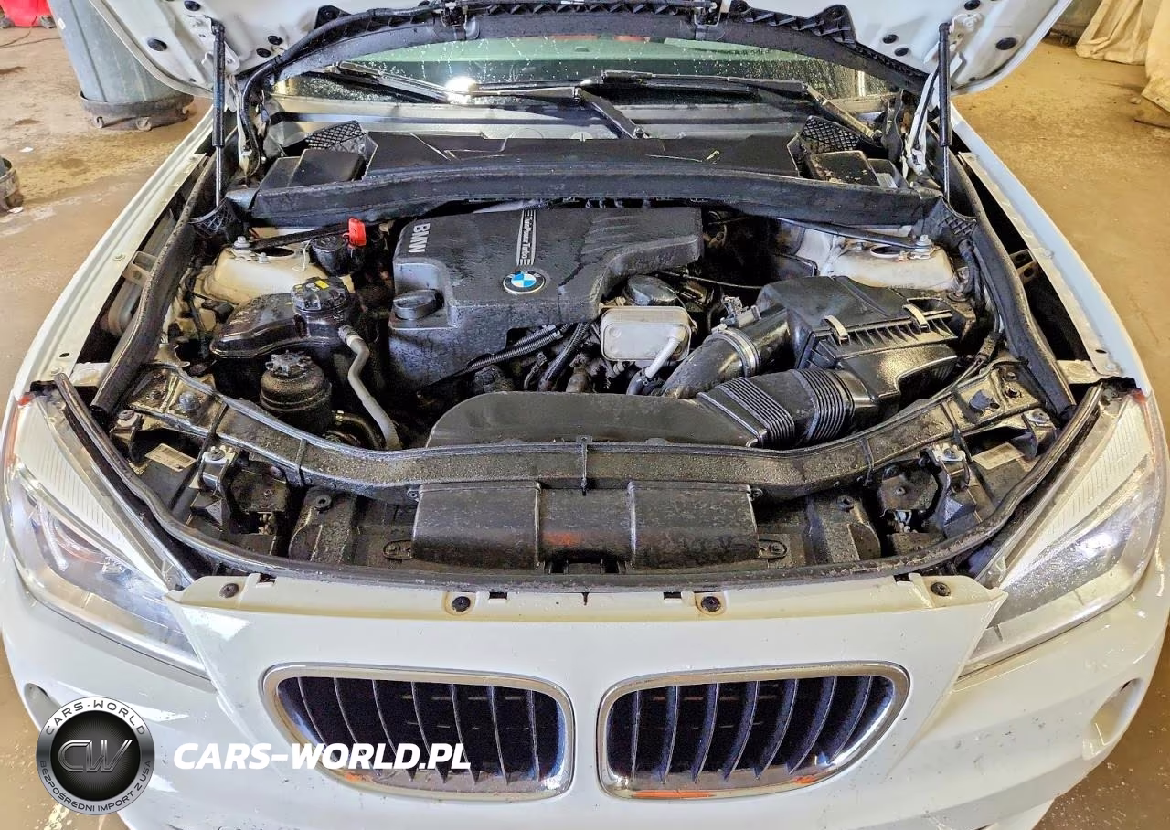 2015 BMW X1 xDrive28I VIN:WBAVL1C5XFVY35493 - 12