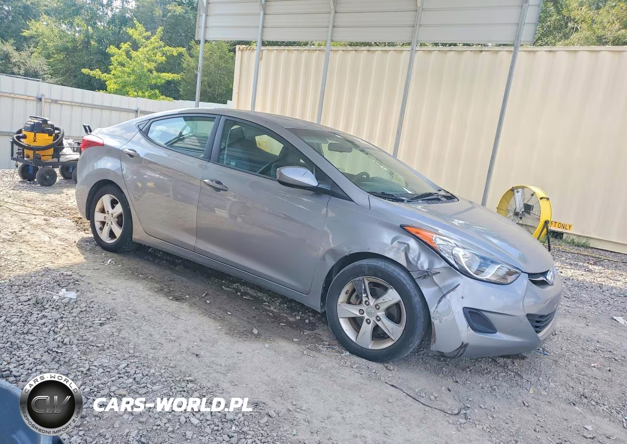 2011 Hyundai Elantra Gls VIN:KMHDH4AE7BU112295 - 4