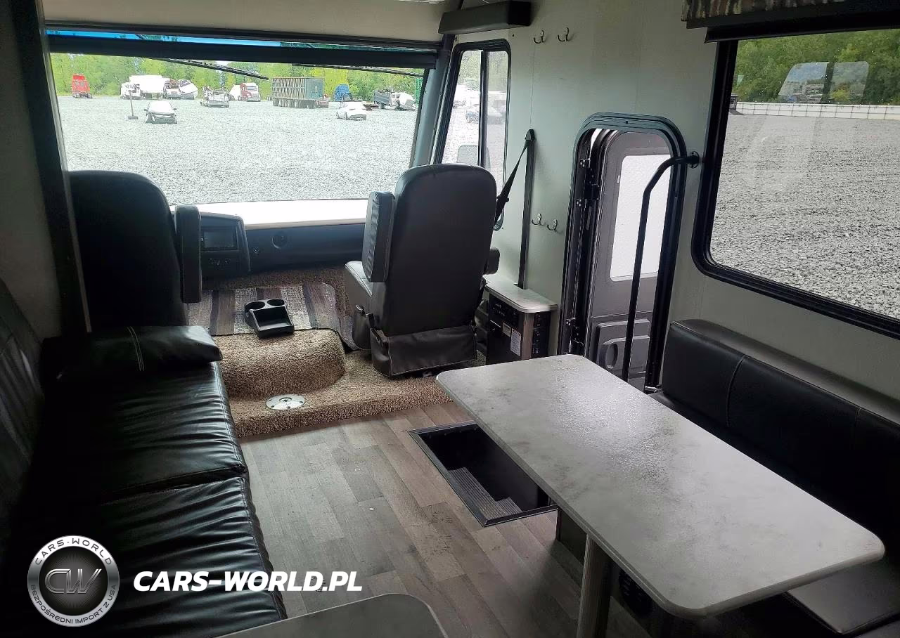 2018 Holiday Ramber Reno Rv VIN:1F64F5DY6J0A08458 - 5