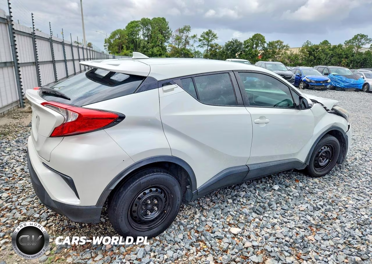 2018 Toyota C-Hr Xle VIN:NMTKHMBX7JR045470 - 3
