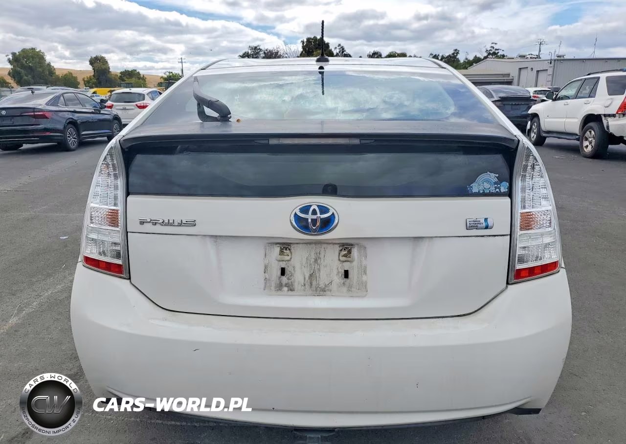 2011 Toyota Prius Three VIN:JTDKN3DU2B0249332 - 6