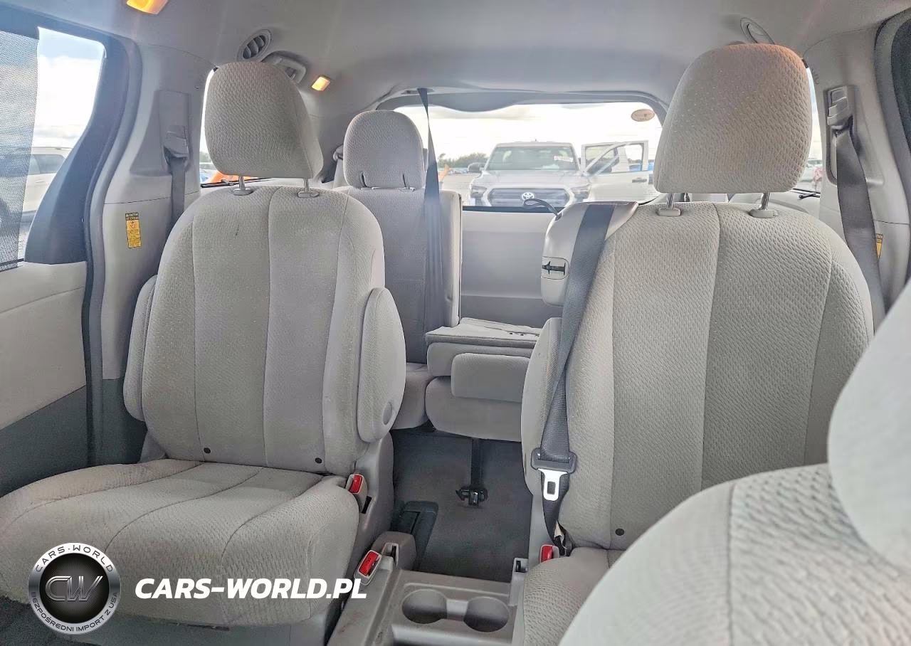 2014 Toyota Sienna Le VIN:5TDKK3DC7ES494418 - 10