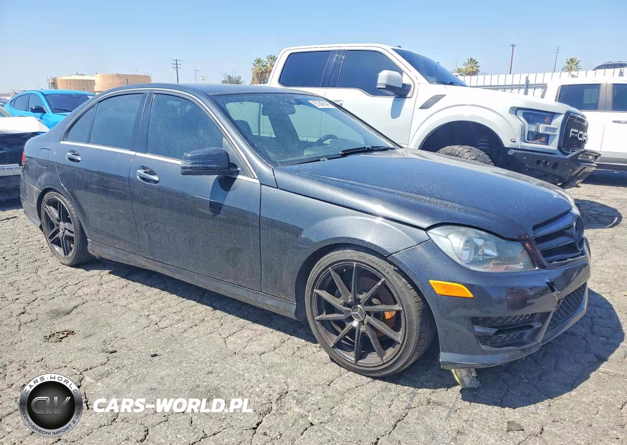 2012 Mercedes-Benz C 250 VIN:WDDGF4HB3CA651640 - 4
