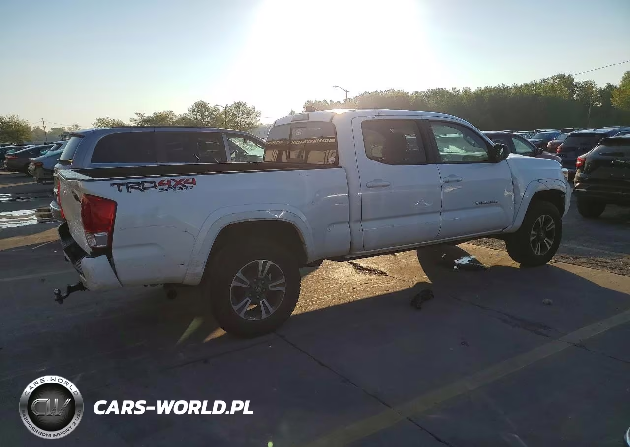 2017 Toyota Tacoma Trd Sport VIN:3TMDZ5BN2HM024273 - 3
