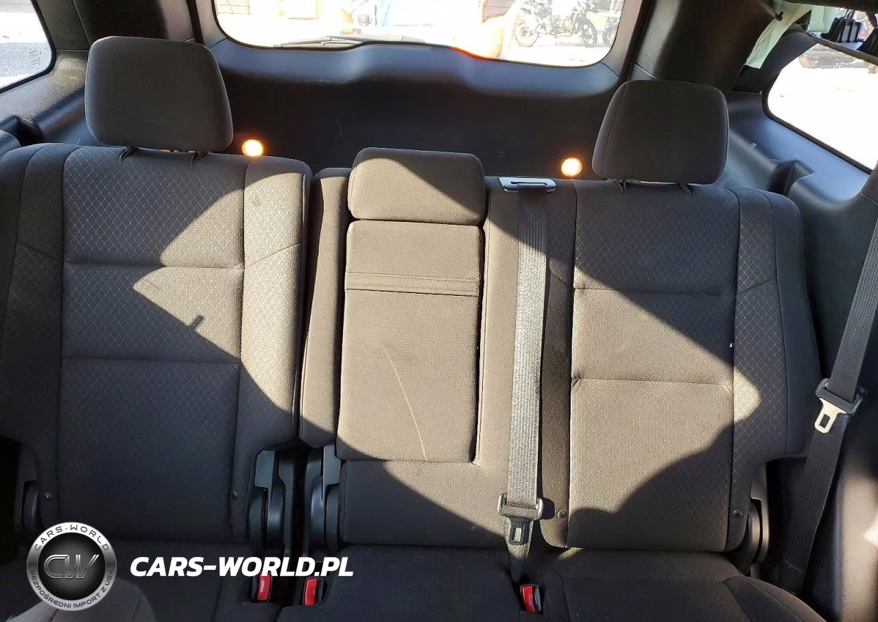 2018 Jeep Grand Cherokee Laredo VIN:1C4RJFAG1JC499829 - 10