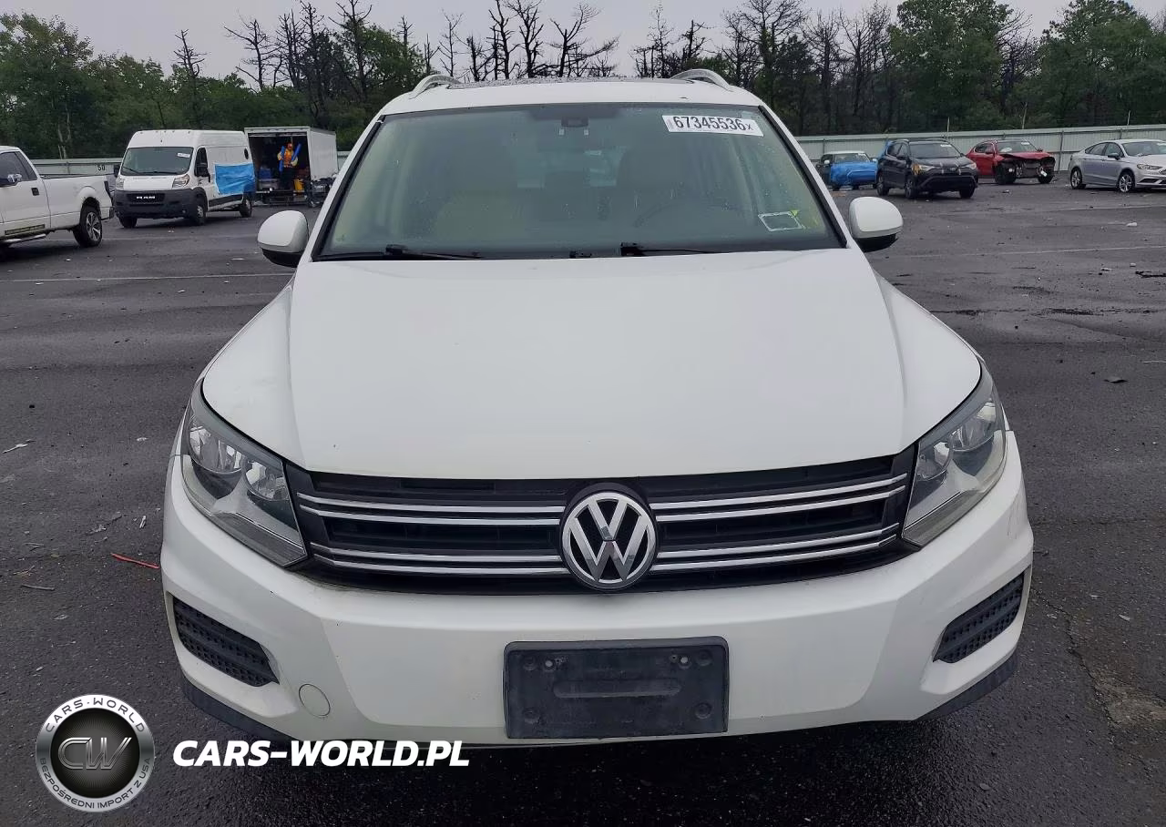2017 Volkswagen Tiguan Wolfsburg VIN:WVGSV7AX5HK022442 - 5