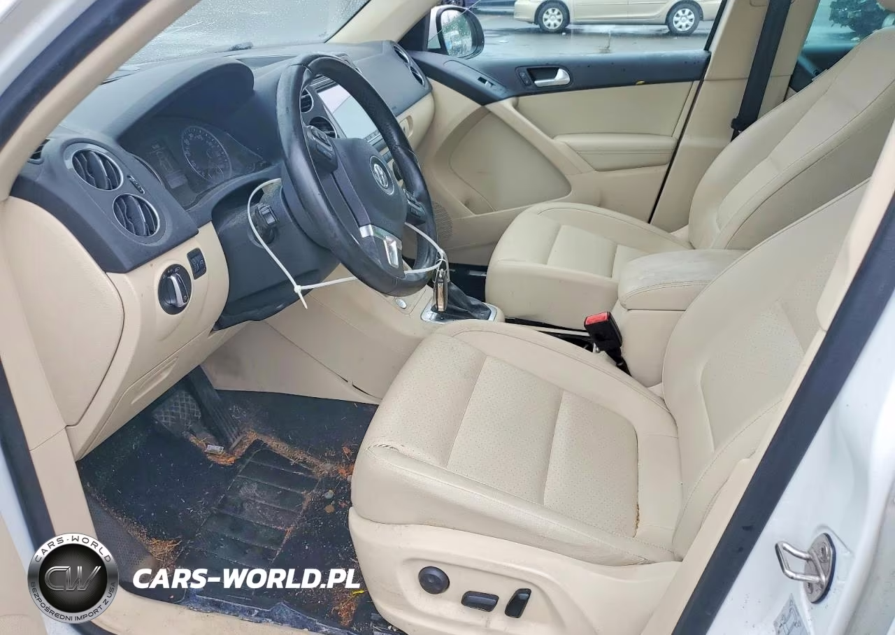 2017 Volkswagen Tiguan Wolfsburg VIN:WVGSV7AX5HK022442 - 7