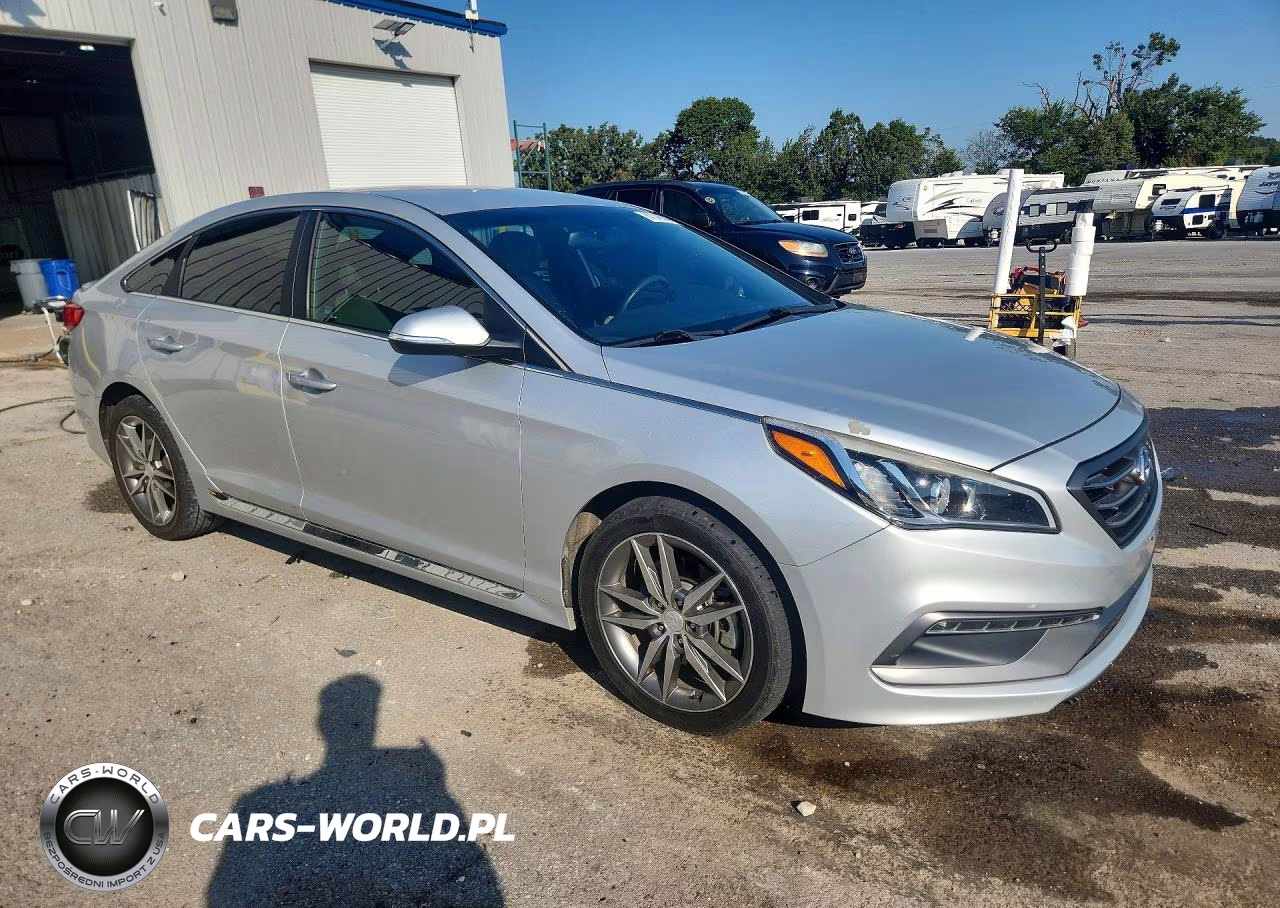 2017 Hyundai Sonata Sport 2.0T VIN:5NPE34AB7HH544207 - 4