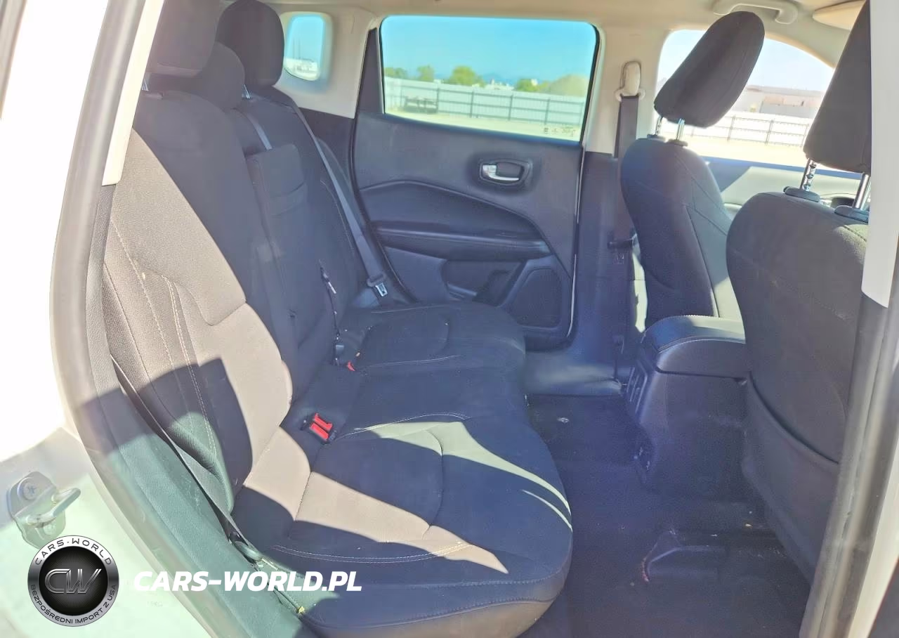 2018 Jeep Compass Sport VIN:3C4NJCAB4JT488281 - 10