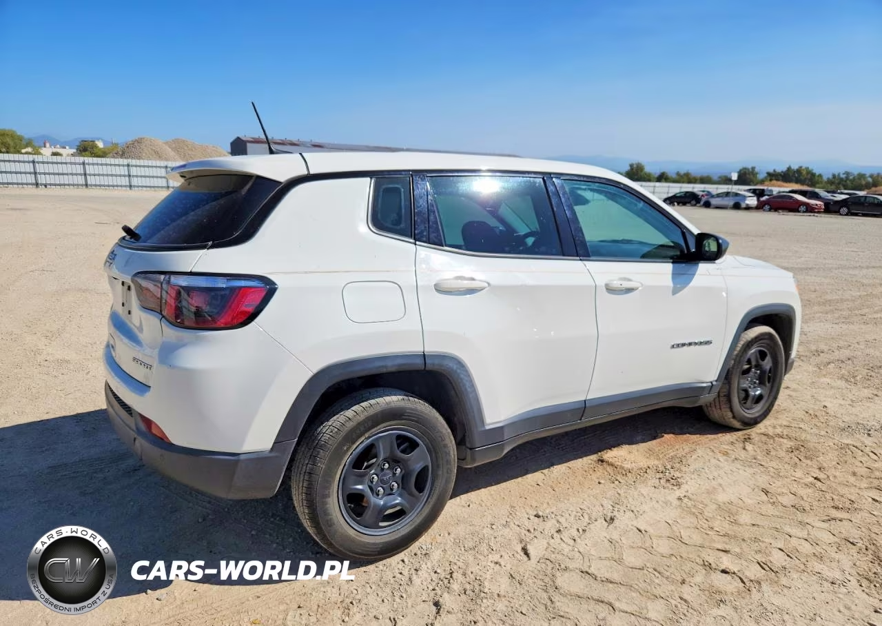 2018 Jeep Compass Sport VIN:3C4NJCAB4JT488281 - 3