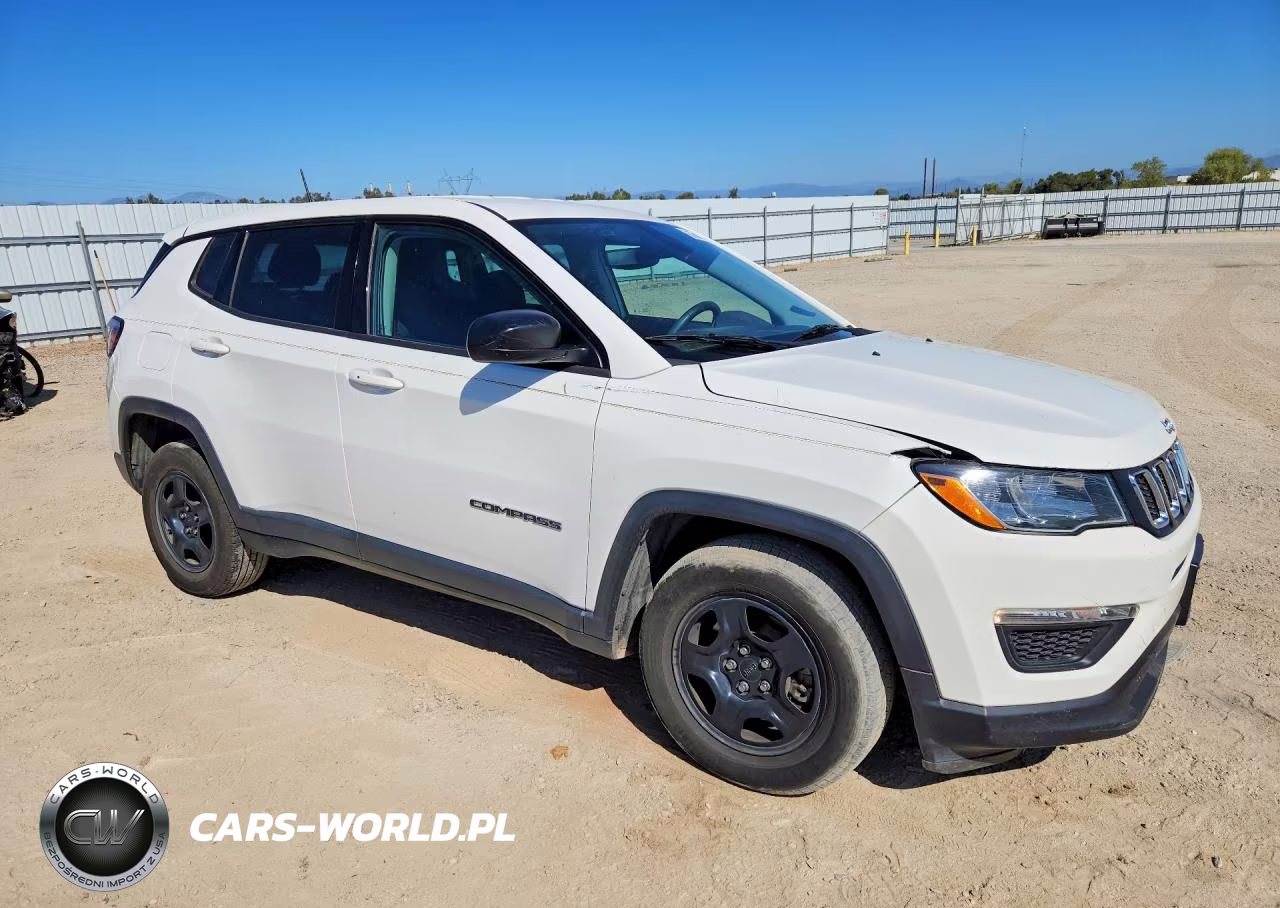 2018 Jeep Compass Sport VIN:3C4NJCAB4JT488281 - 4