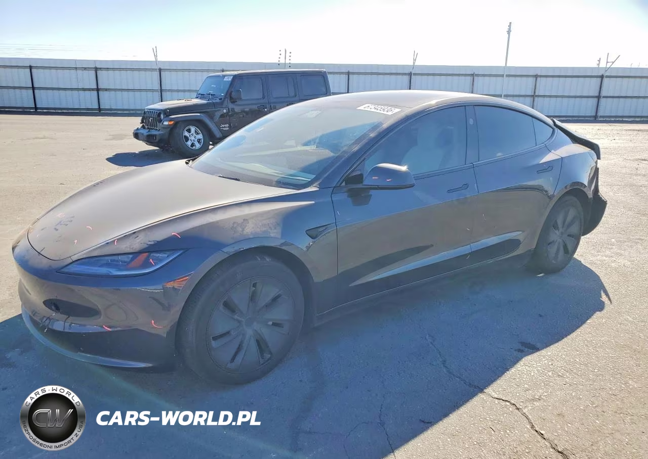 2025 Tesla Model 3 VIN:5YJ3E1EB6SF015637 - 1