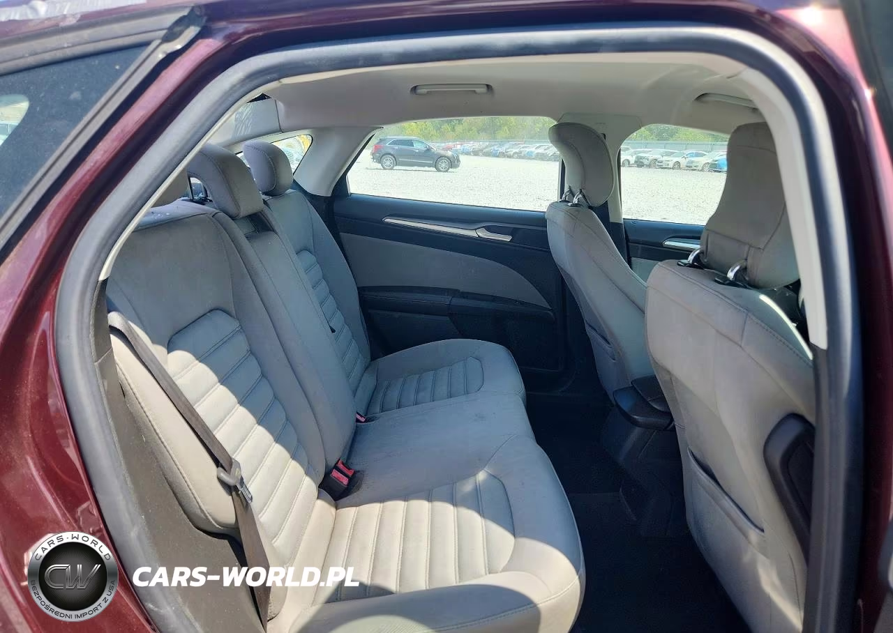 2013 Ford Fusion S VIN:3FA6P0G72DR247119 - 10