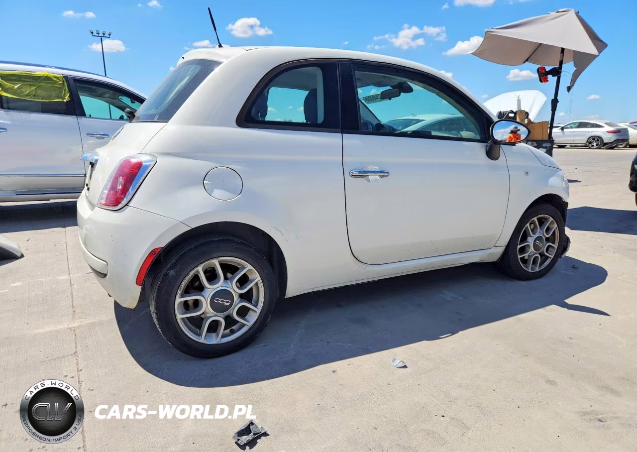 2015 Fiat 500 Pop VIN:3C3CFFAR7FT609825 - 3