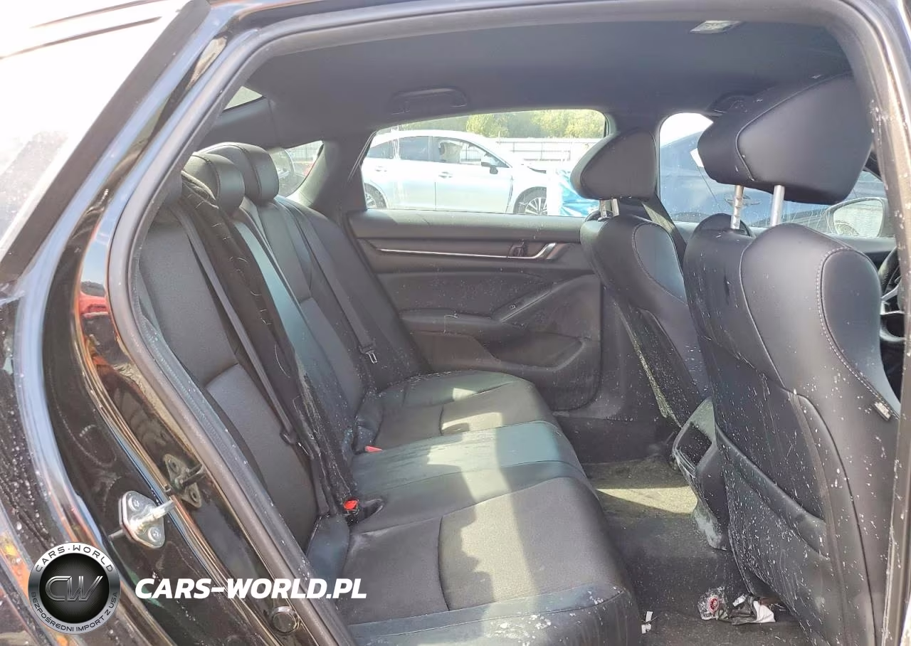 2018 Honda Accord Sport VIN:1HGCV1F35JA206627 - 10