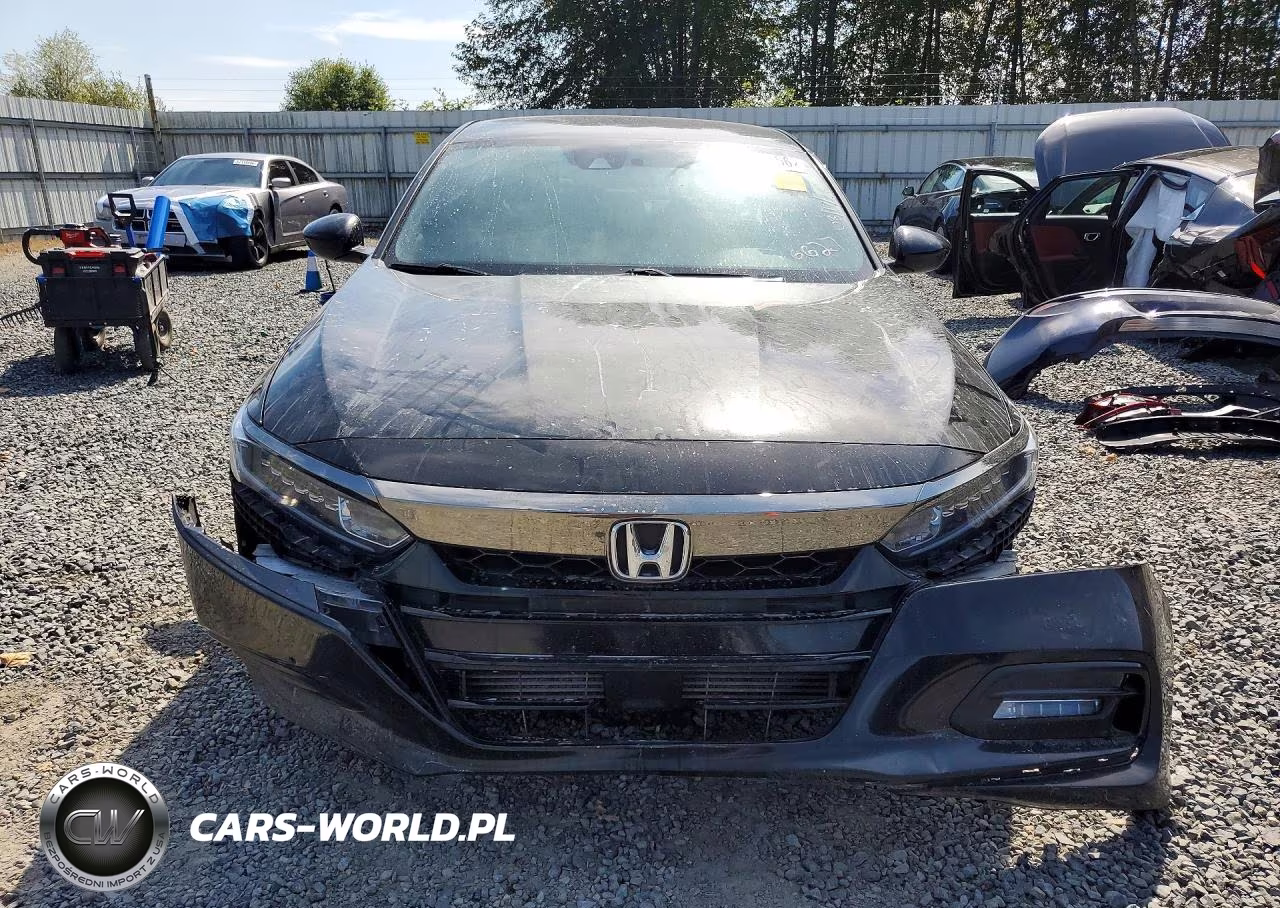 2018 Honda Accord Sport VIN:1HGCV1F35JA206627 - 5