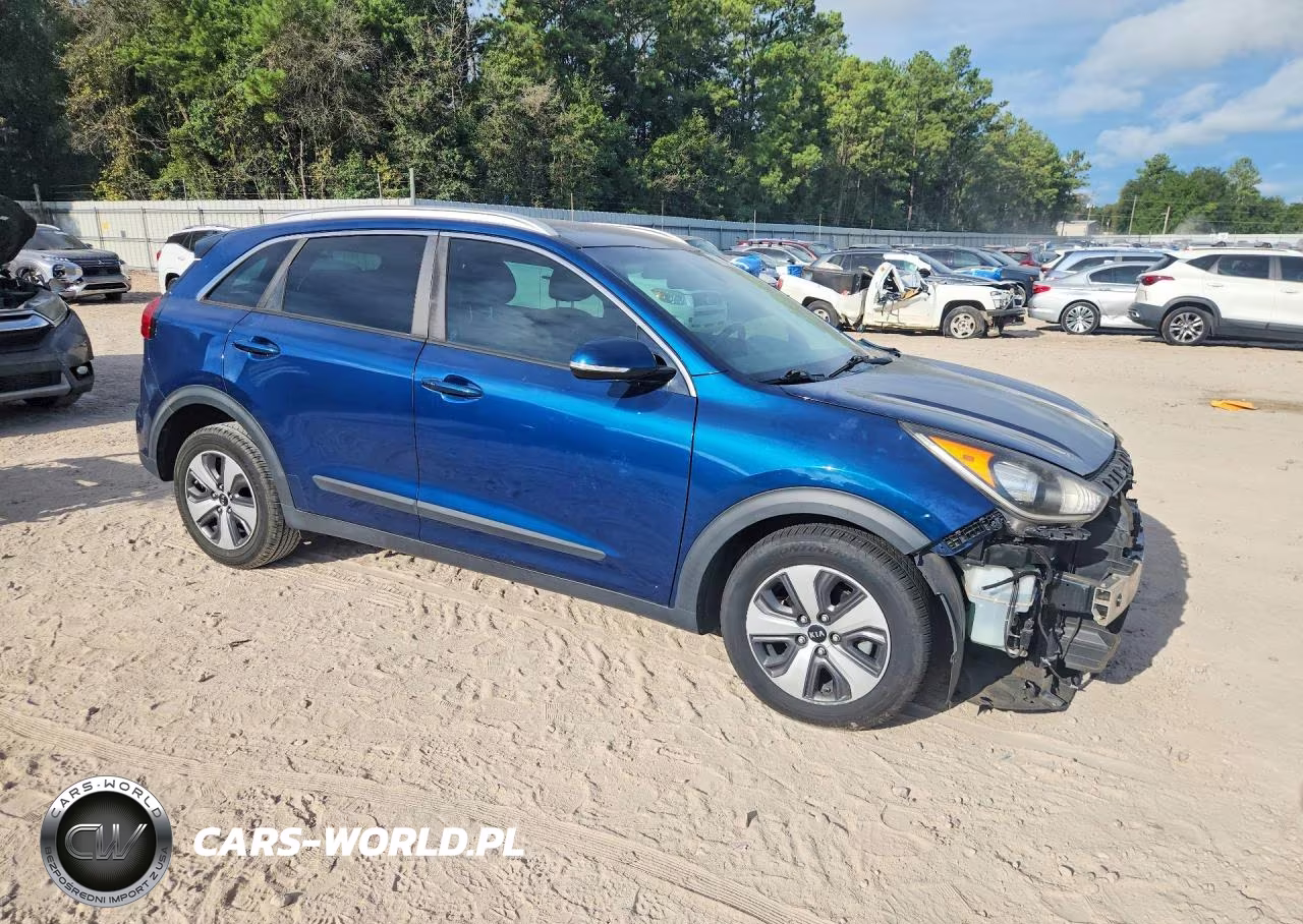 2018 Kia Niro Ex VIN:KNDCC3LC3J5124103 - 4