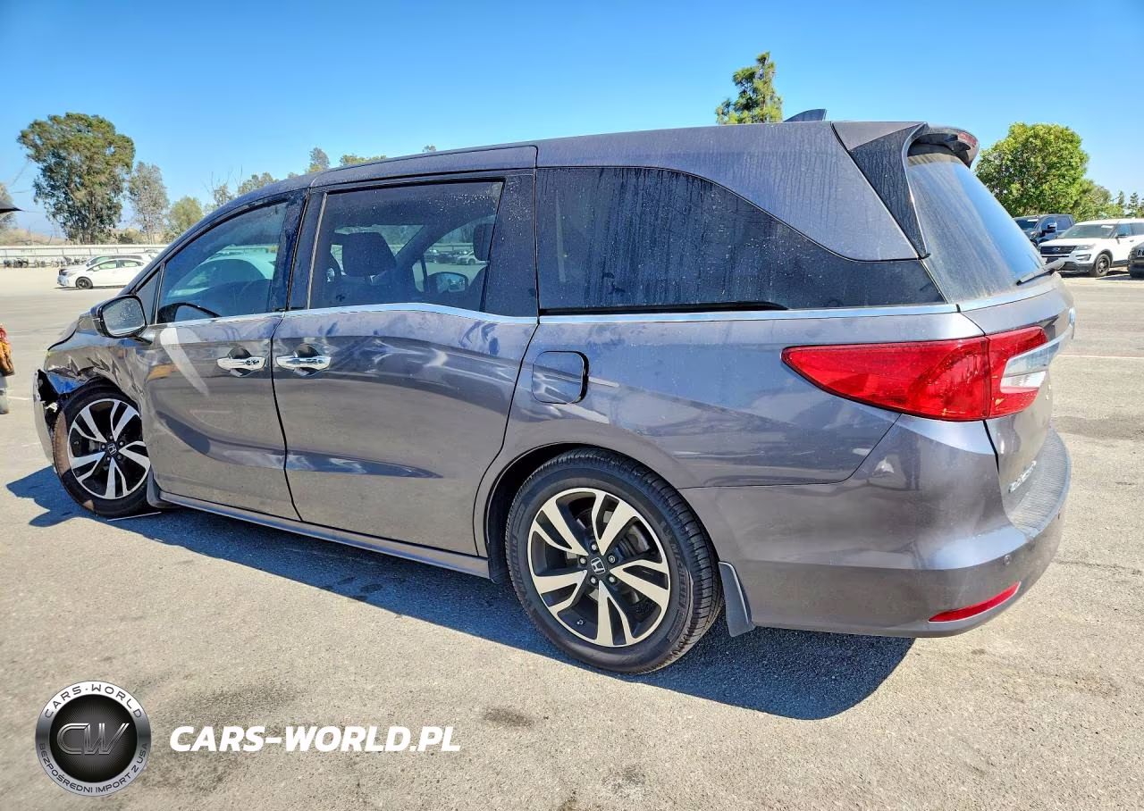 2018 Honda Odyssey Elite VIN:5FNRL6H96JB015111 - 2