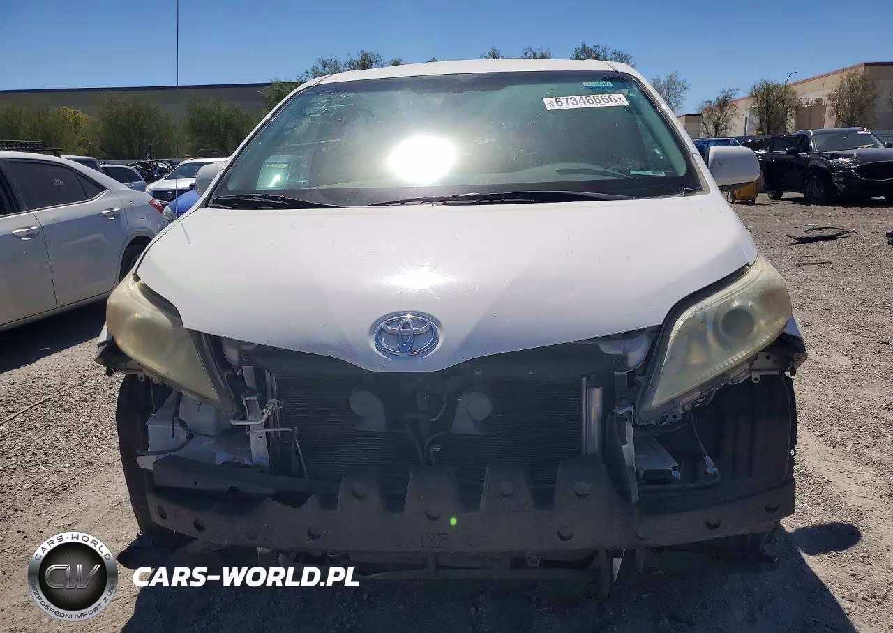 2012 Toyota Sienna Le VIN:5TDKK3DCXCS229568 - 5