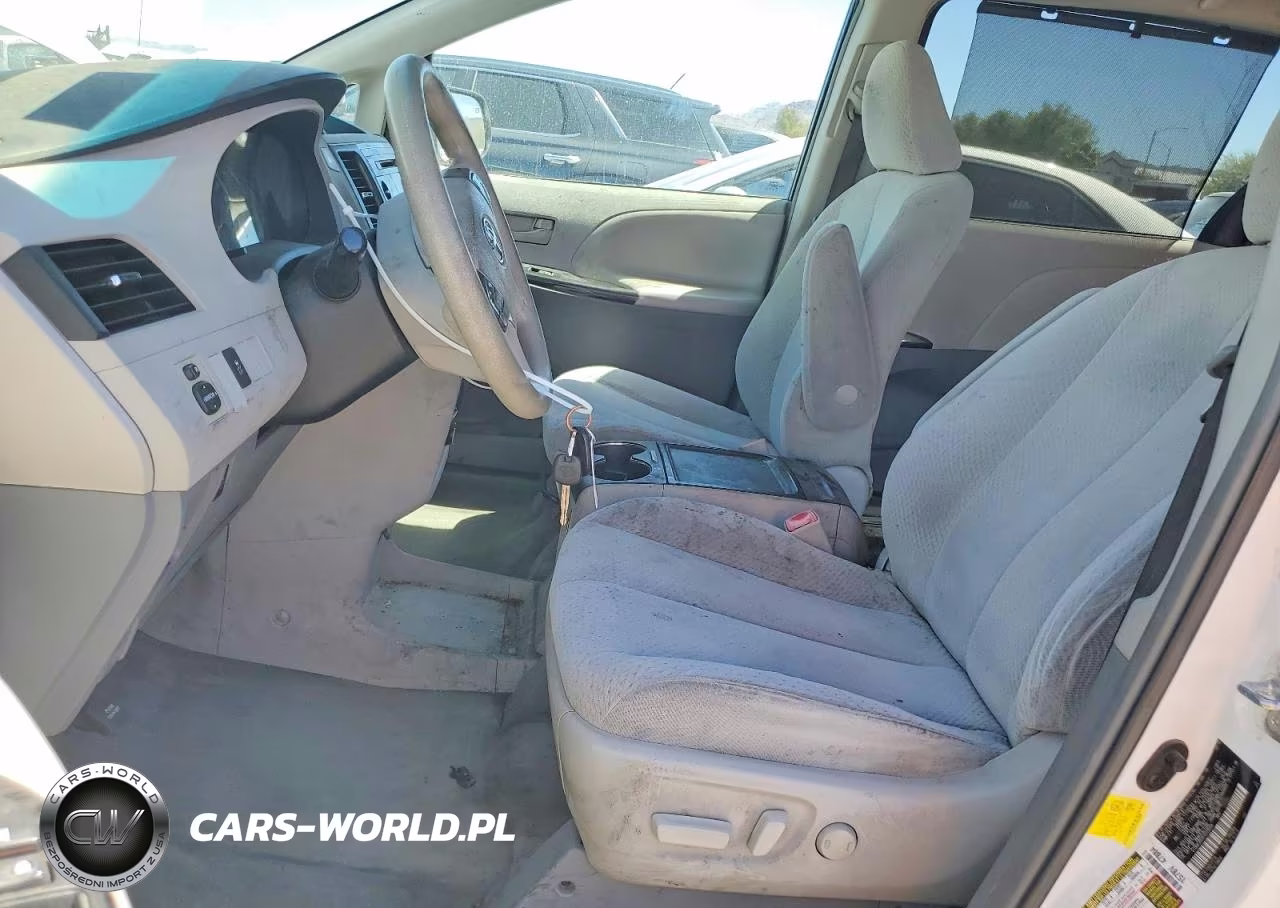 2012 Toyota Sienna Le VIN:5TDKK3DCXCS229568 - 7