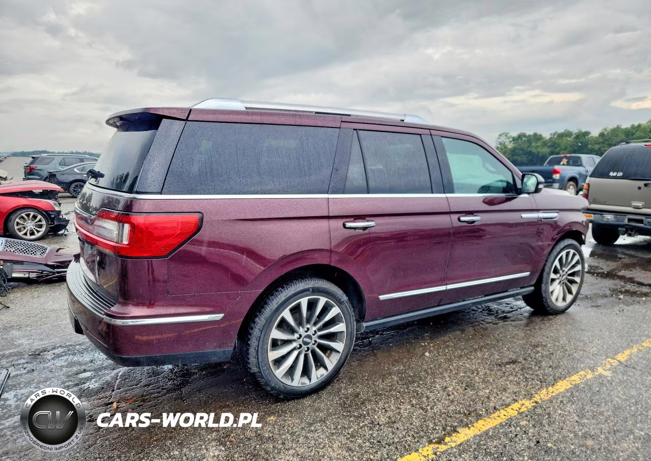 2018 Lincoln Navigator Select VIN:5LMJJ2HT1JEL08416 - 3