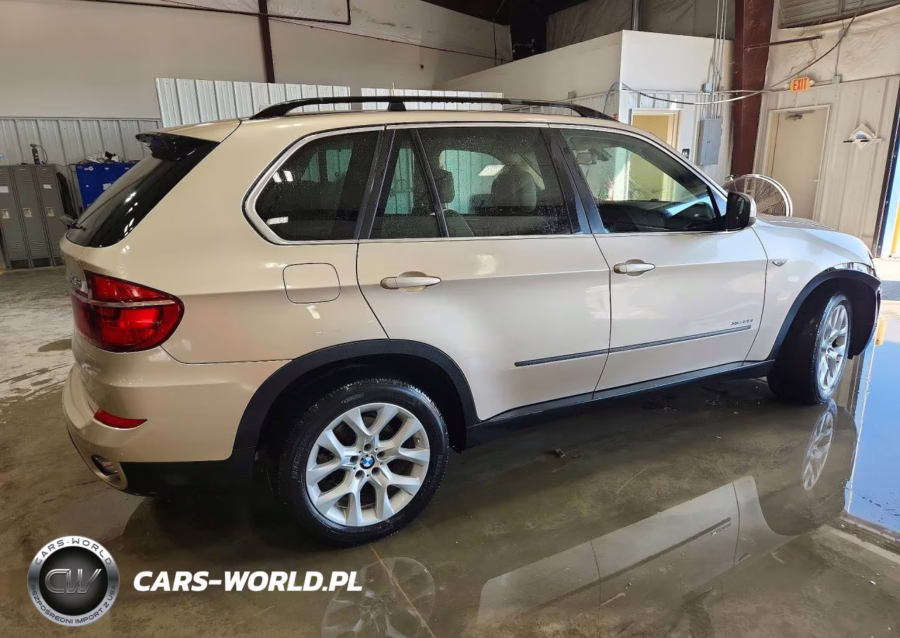 2013 BMW X5 xDrive35I VIN:5UXZV4C53D0B07218 - 3