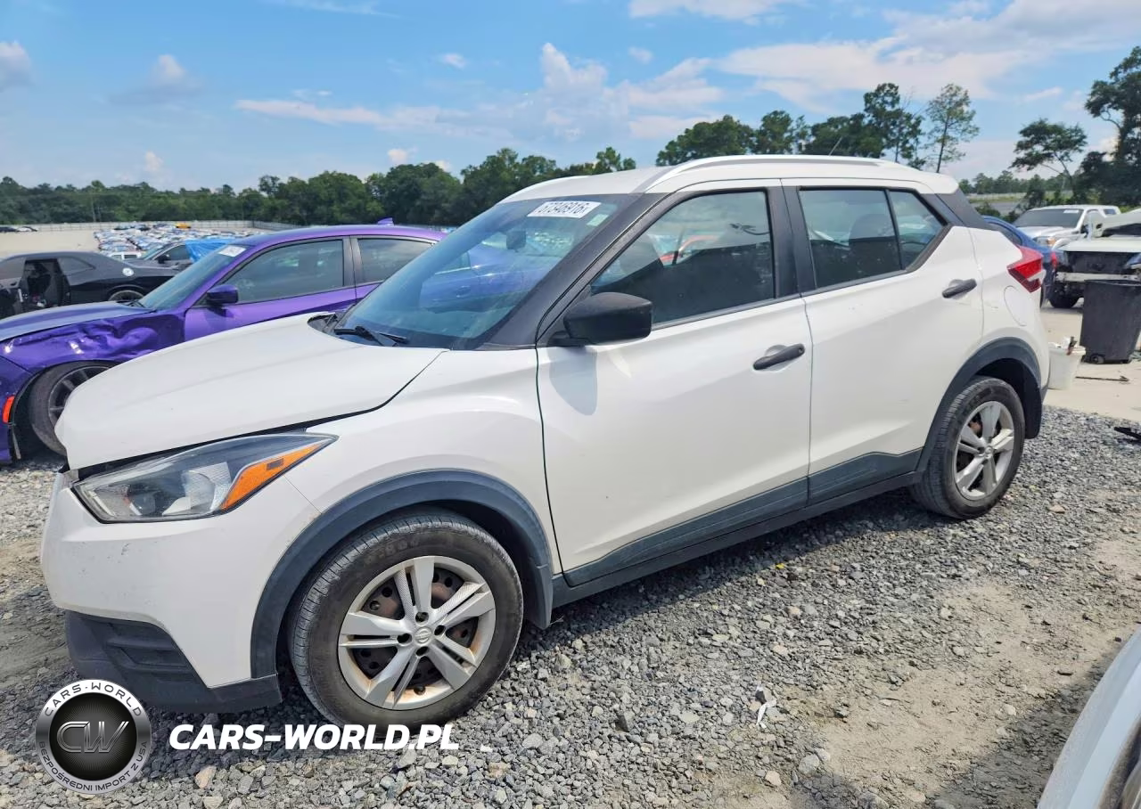 2019 Nissan Kicks S VIN:3N1CP5CU2KL534081 - 1